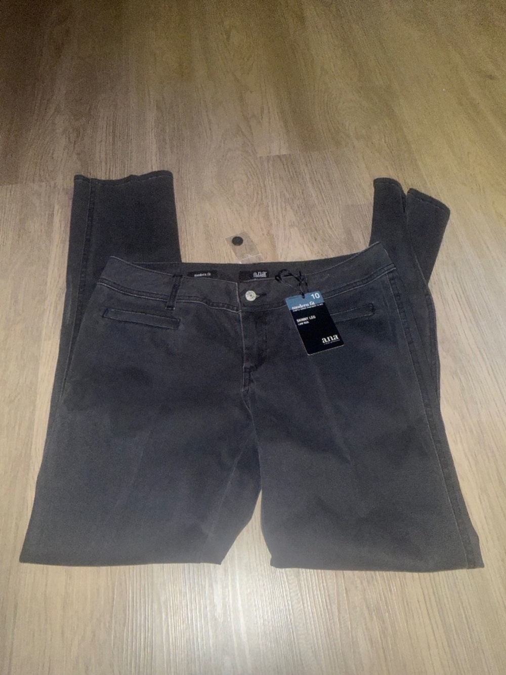 NWT A.N.A Charcoal Low Rise Skinny Jeans Women’s Size 10 Y2K